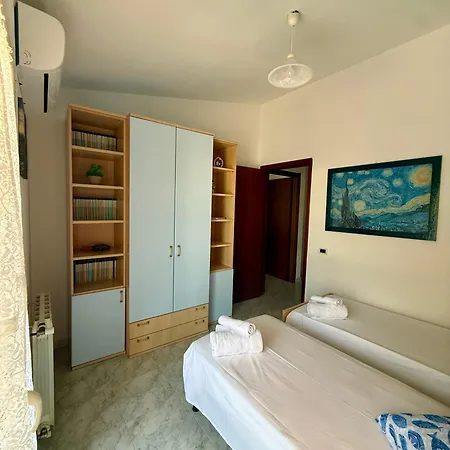 Joy House * Sestu
